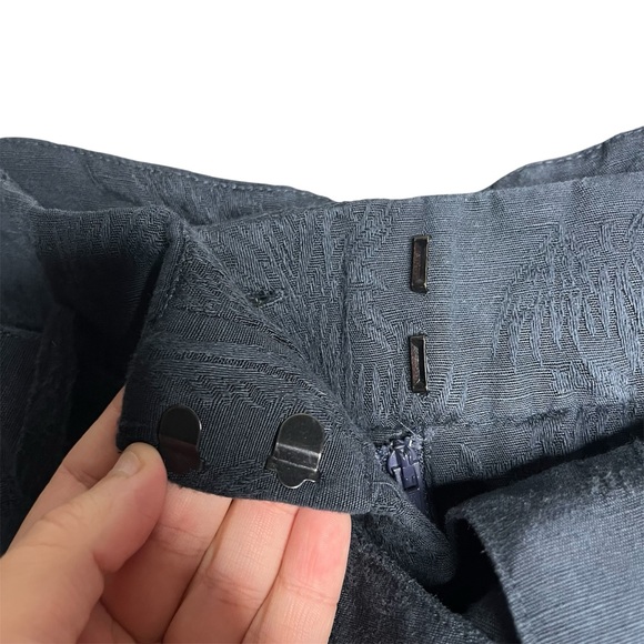 Veronica Beard Vitha Belted Pants Jacquard Floral Navy High Waisted Cropped 10 - Picture 4 of 8